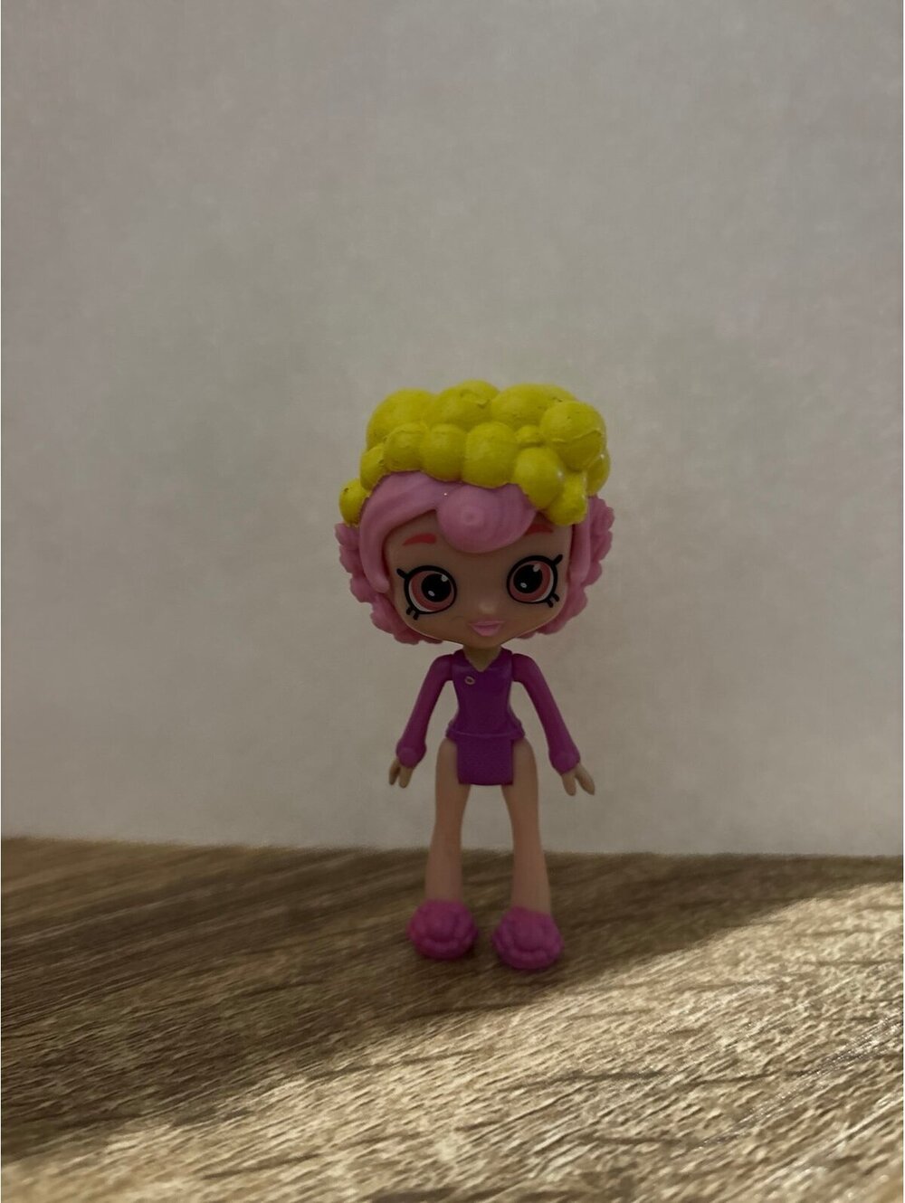 Shopkins Bubbleisha figurine